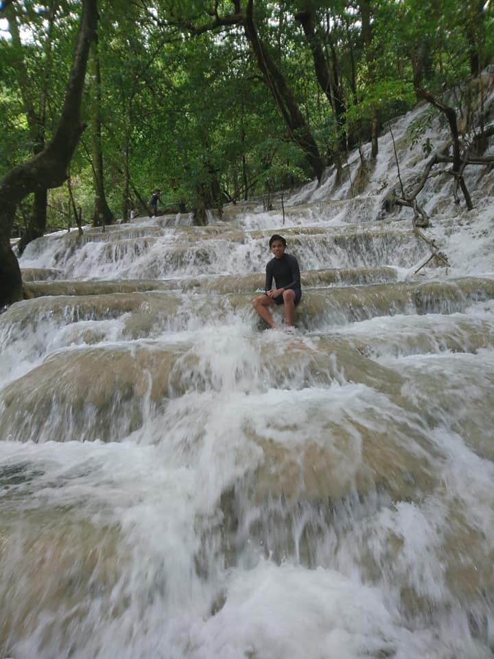 taking pictures of Kaparkan Falls