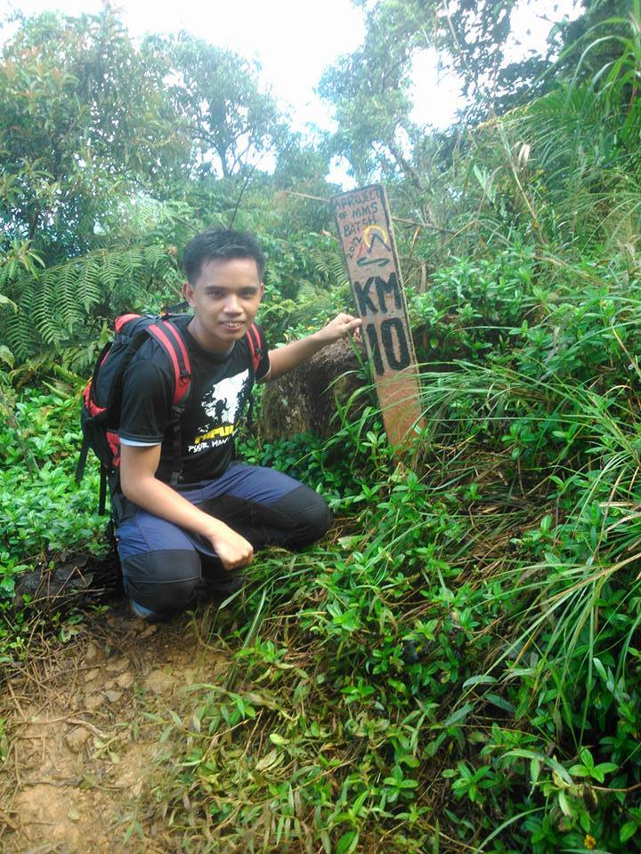 Kilometer 10 marker of Mt. Tapulao