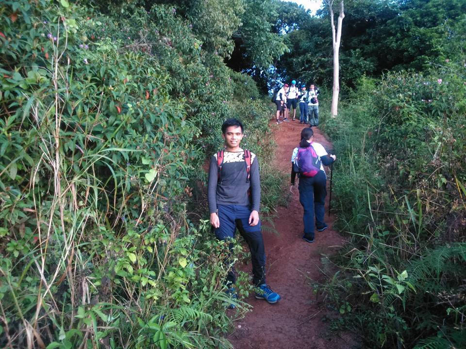 Tarak Ridge trail