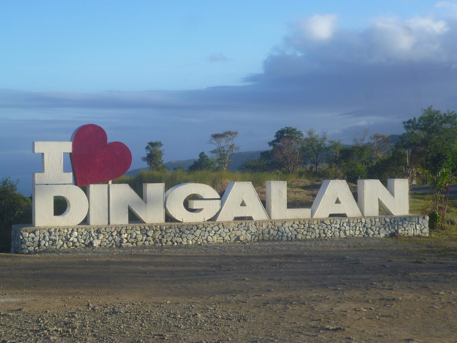 Dingalan Aurora Travel Guide