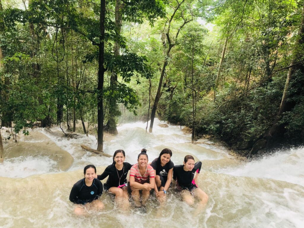 Group picture at Kaparkan Falls
