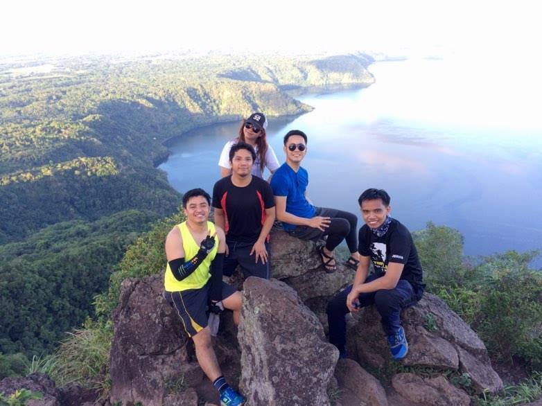 group picture at the Rockies of Mt. Maculot