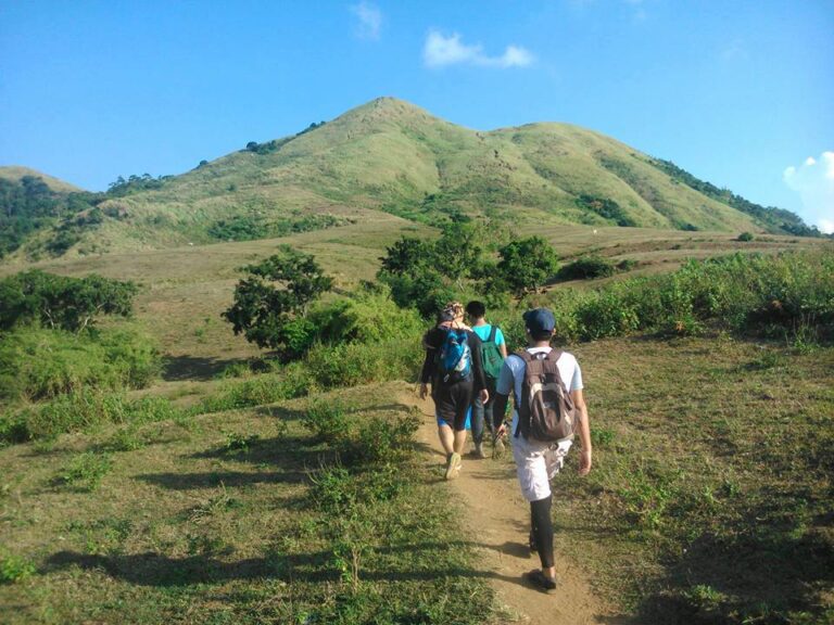 Mt. Talamitam and Mt. Apayang Dayhike Guide (Itinerary + Tips)