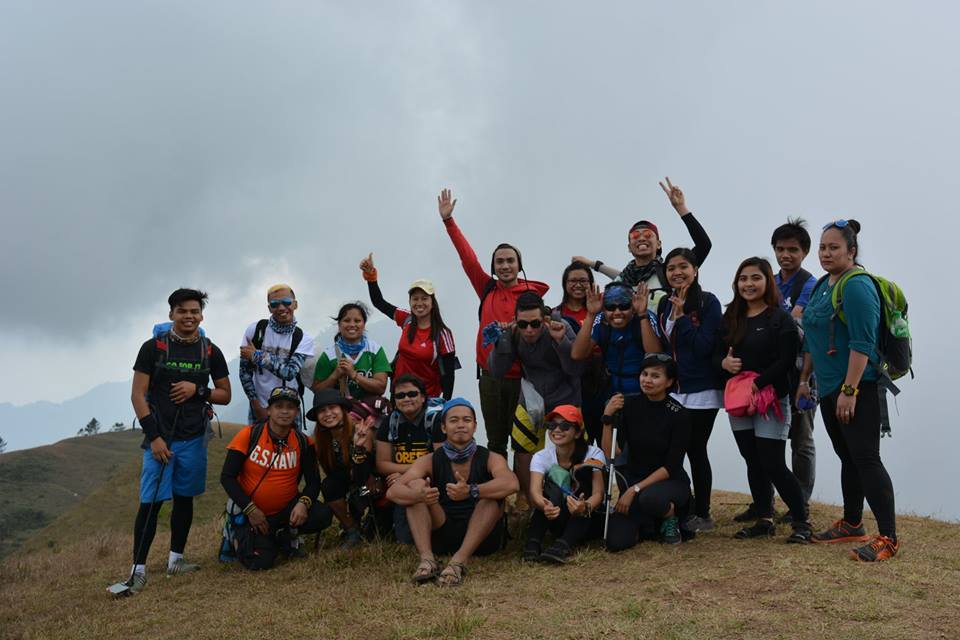 group picture at the summit of Mt. Ulap