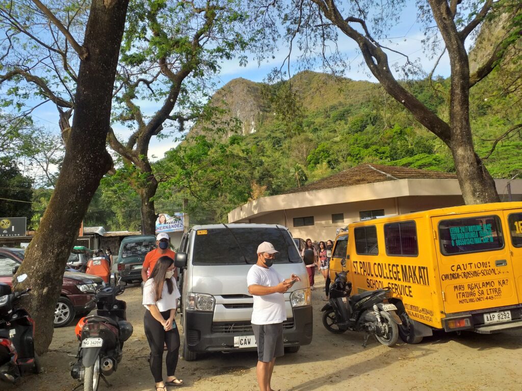 parking lot of Mt. Hapunang Banoi
