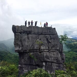 Nagpatong Rock