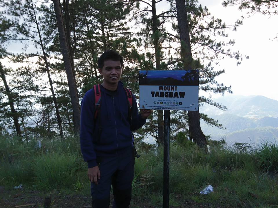 solo picture at the Mt. Tangbaw marker