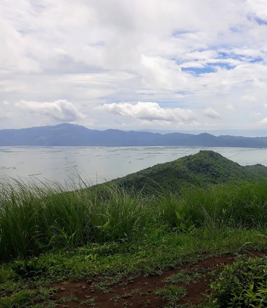 the view at the summit of Mt. Tagapo