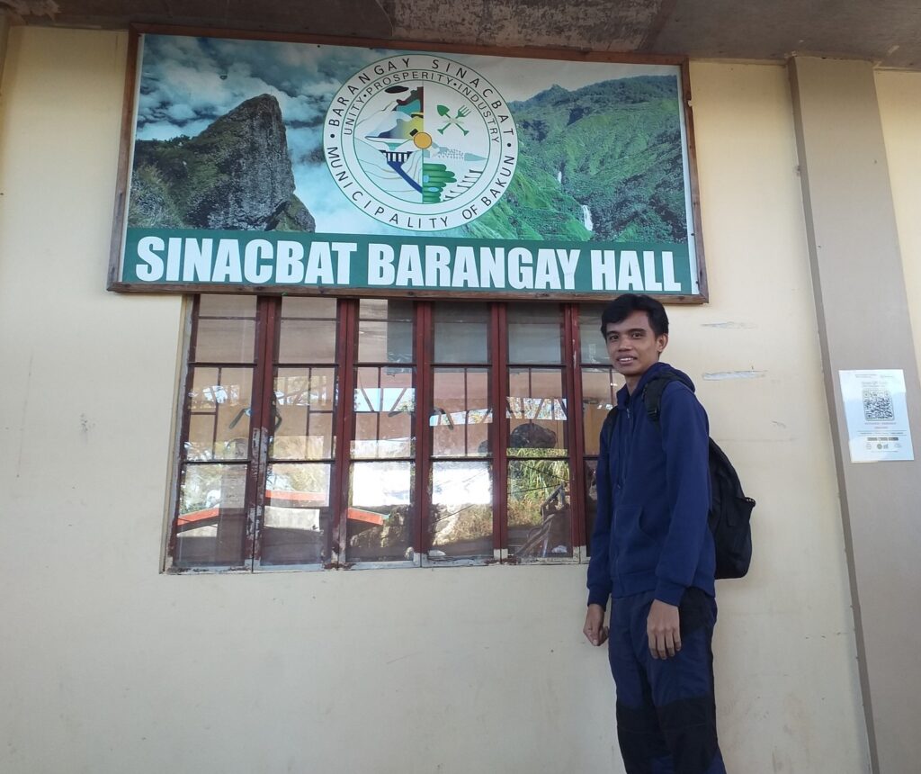 solo picture at Sinacbat Barangay Hall