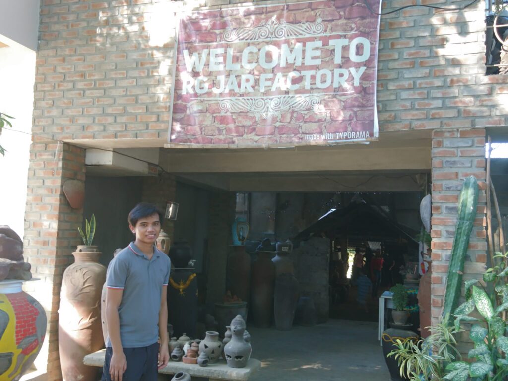 solo picture at RG Jar Factory