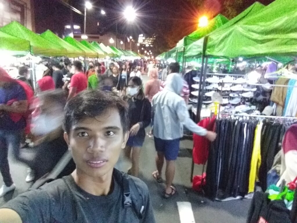 selfie at Baguio Night Market
