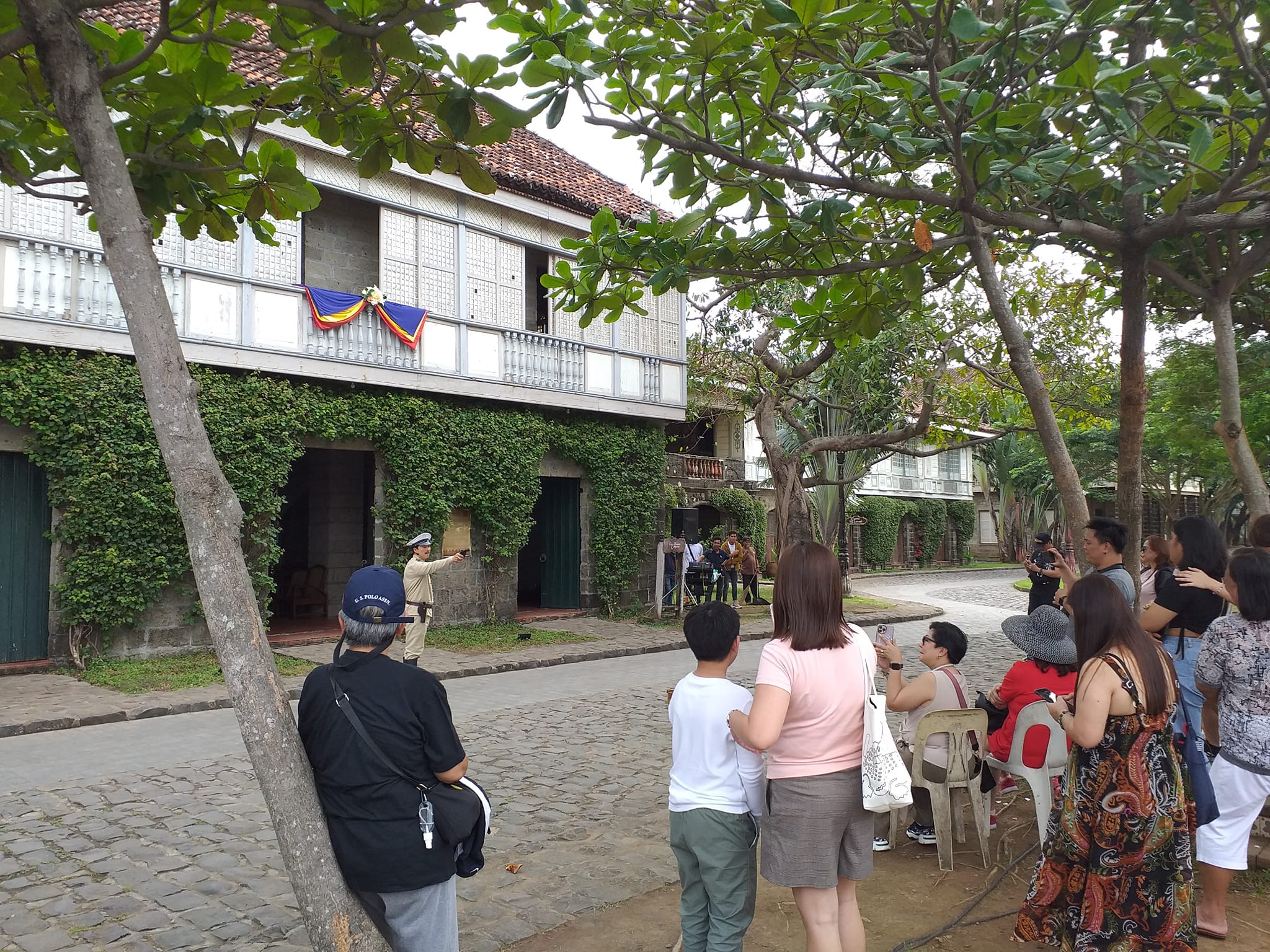 Balsa Ride Las Casas Filipinas de Acuzar Complete Guide