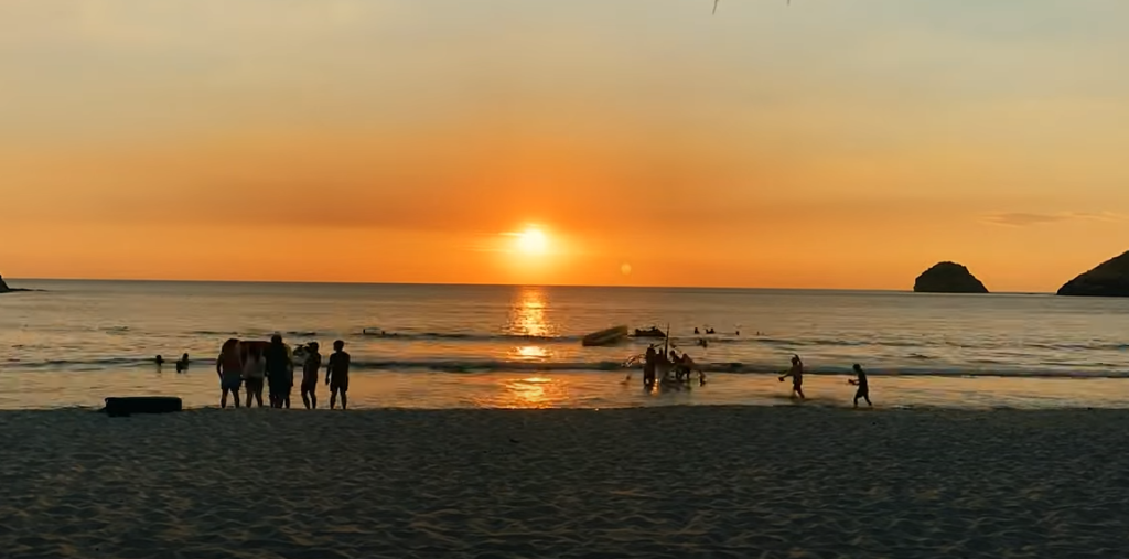 sunset at Anawangin beach