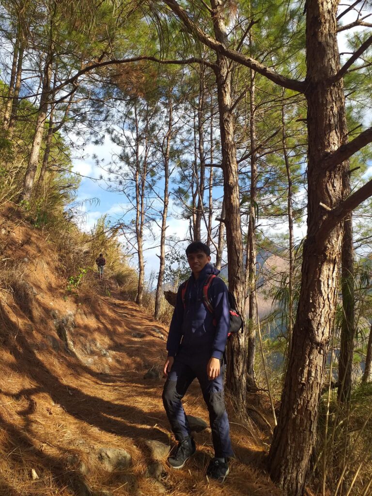 solo picture while hiking in Bakun