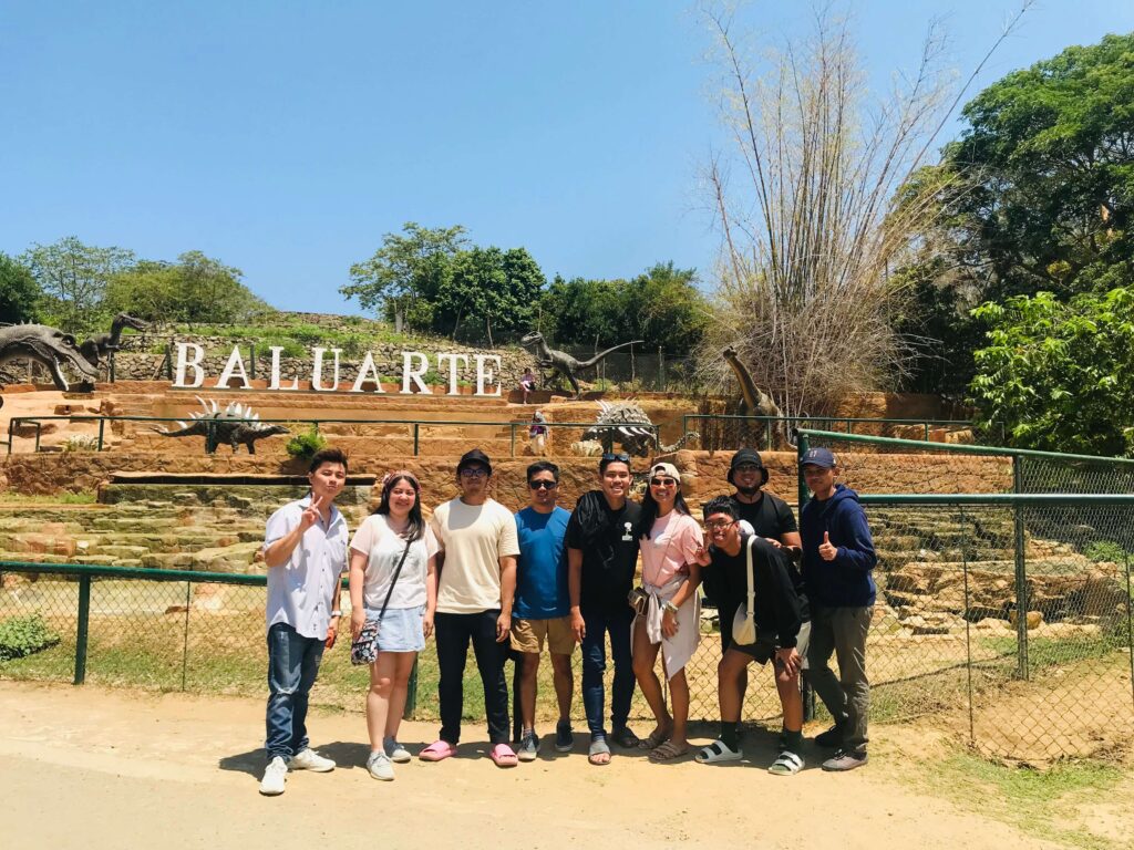 group picture in Vigan City