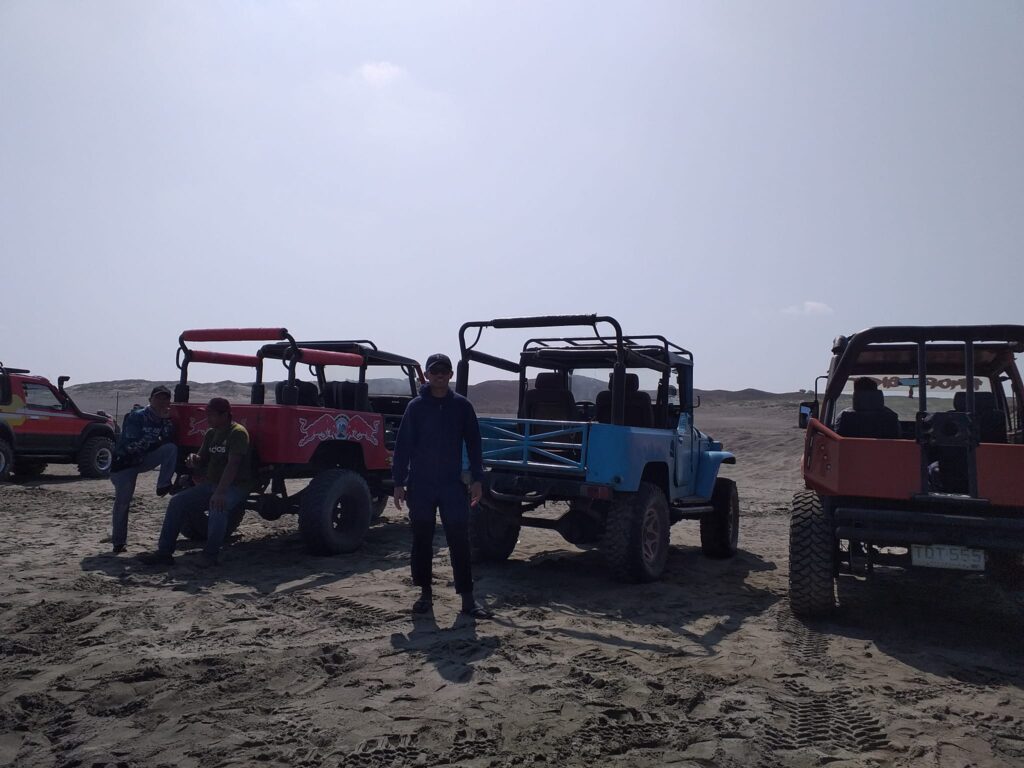 solo picture in Paoay Sand Dunes