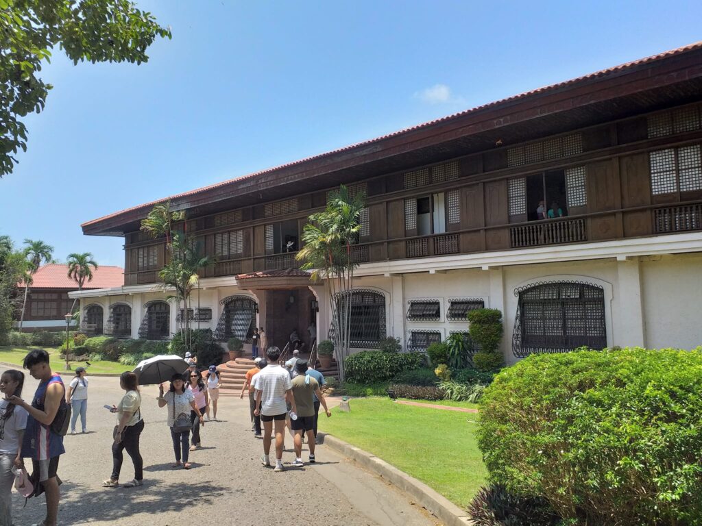 the scenery in Malacañang of the North