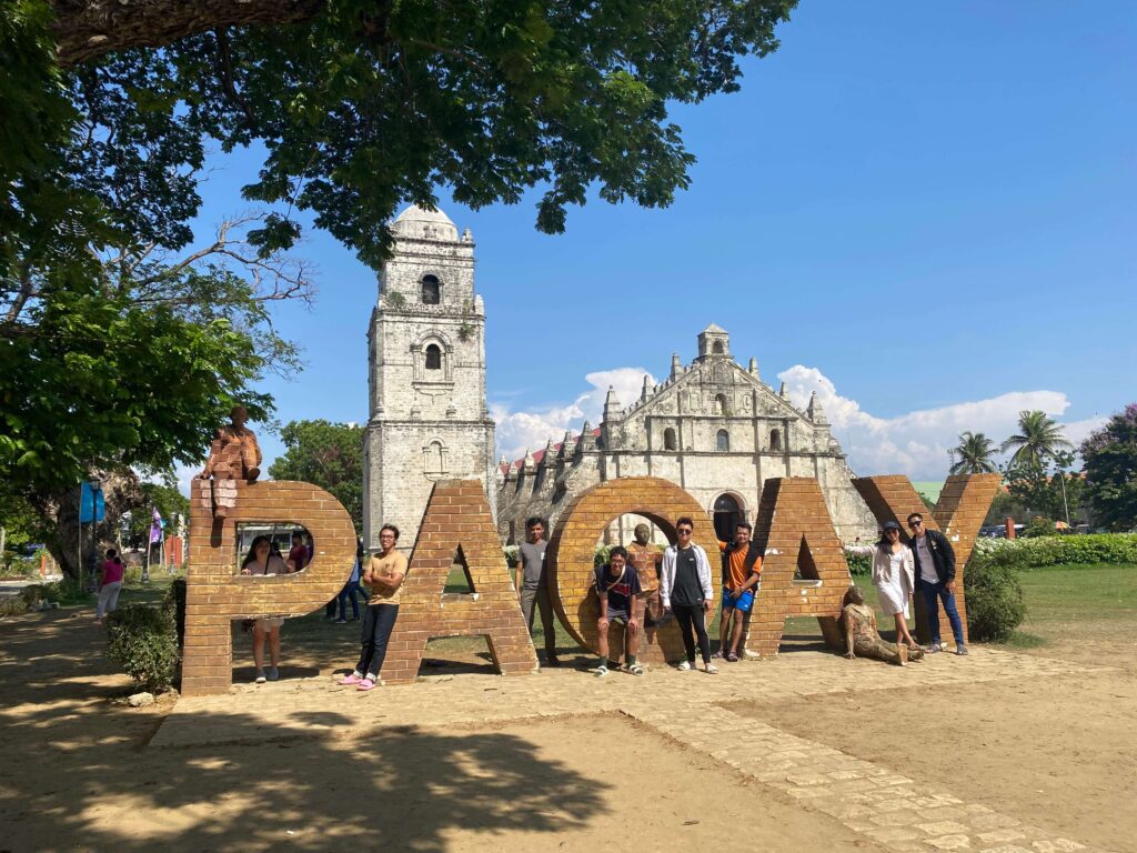 group picture at the Paoay signage