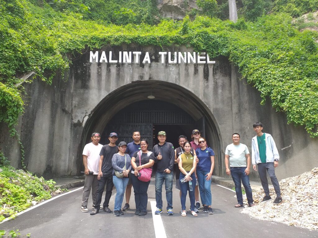 group picture outside of the Malinta Tunnel
